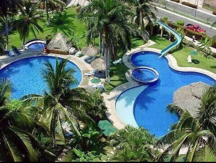 Sol Y Mar. Delfines Apartment Ixtapa  Bagian luar foto