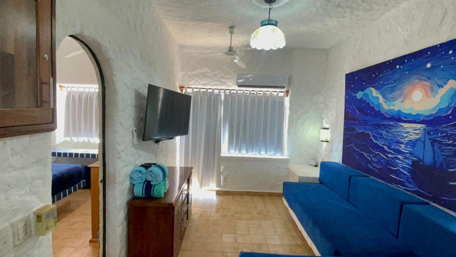Sol Y Mar. Delfines Apartment Ixtapa  Bagian luar foto