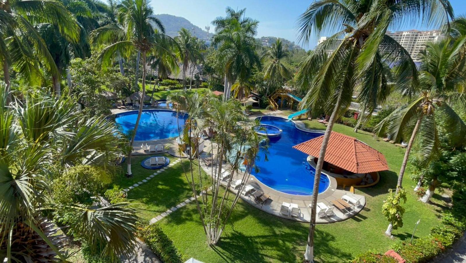 Sol Y Mar. Delfines Apartment Ixtapa  Bagian luar foto